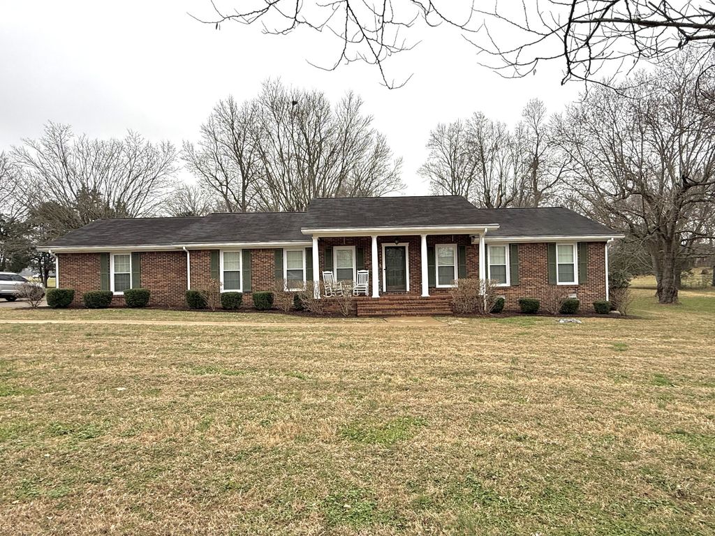 109 Hampshire Rd, Shelbyville, TN 37160
