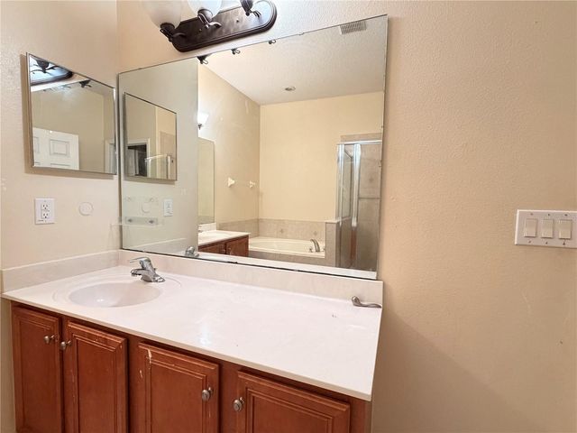 2605 EAGLE CLIFF DRIVE, Kissimmee, FL 34746
