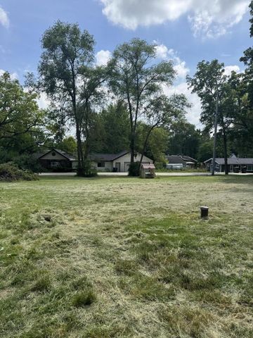 N9161 Ash STREET, East Troy, WI 53120