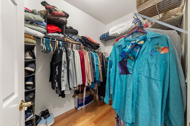 16174 Seneca Lake Circle, Crest Hill, IL 60403