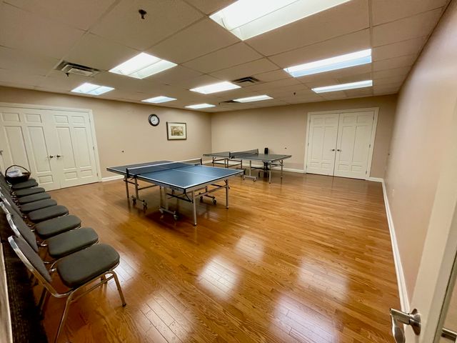 16174 Seneca Lake Circle, Crest Hill, IL 60403