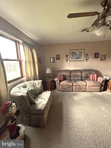 553 MICKEY INN RD, Chambersburg, PA 17202