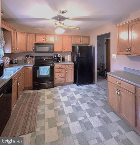 553 MICKEY INN RD, Chambersburg, PA 17202