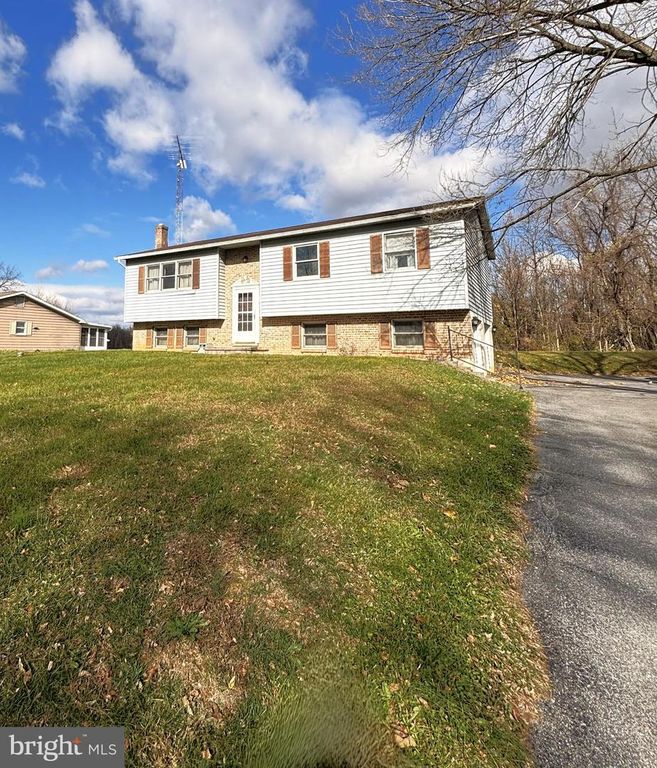 553 MICKEY INN RD, Chambersburg, PA 17202