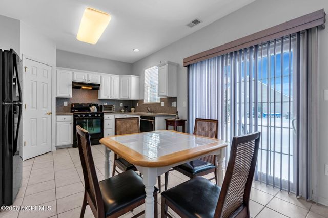 63 Marlow Drive, Jackson, NJ 08527