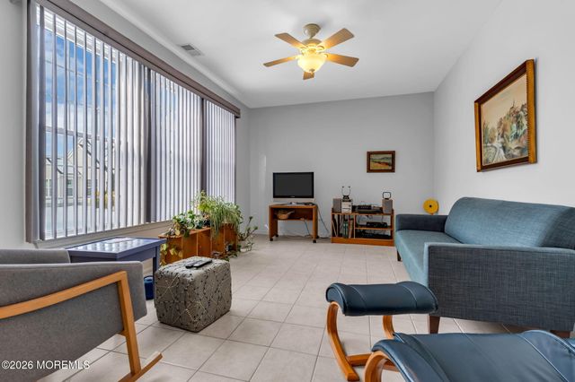 63 Marlow Drive, Jackson, NJ 08527