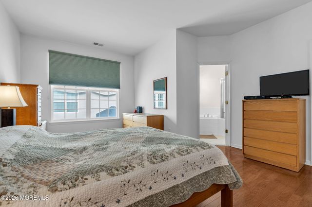 63 Marlow Drive, Jackson, NJ 08527