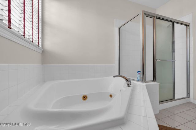 63 Marlow Drive, Jackson, NJ 08527