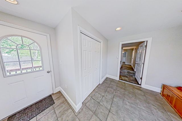 99 Knowlton Street, Manchester, NH 03103
