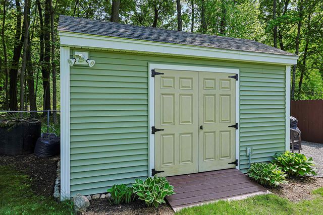 99 Knowlton Street, Manchester, NH 03103