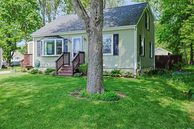 99 Knowlton Street, Manchester, NH 03103