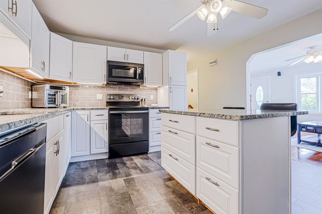 99 Knowlton Street, Manchester, NH 03103