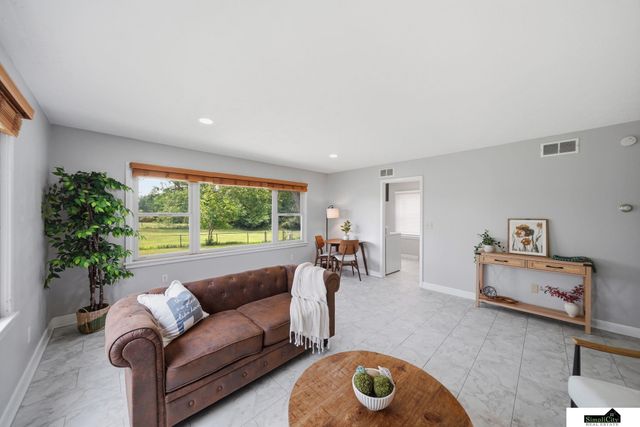5433 W Zeamer Street, Lincoln, NE 68524