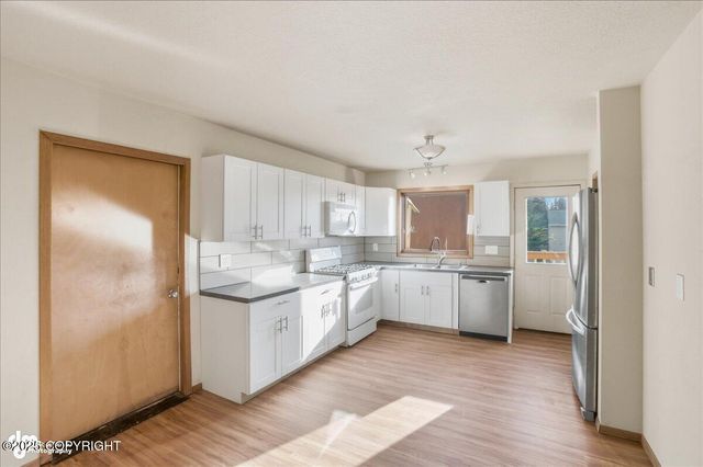 7410 Bern Street, Anchorage, AK 99507