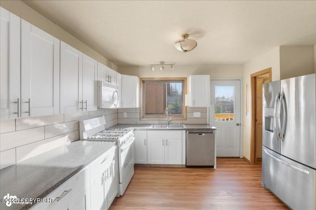 7410 Bern Street, Anchorage, AK 99507