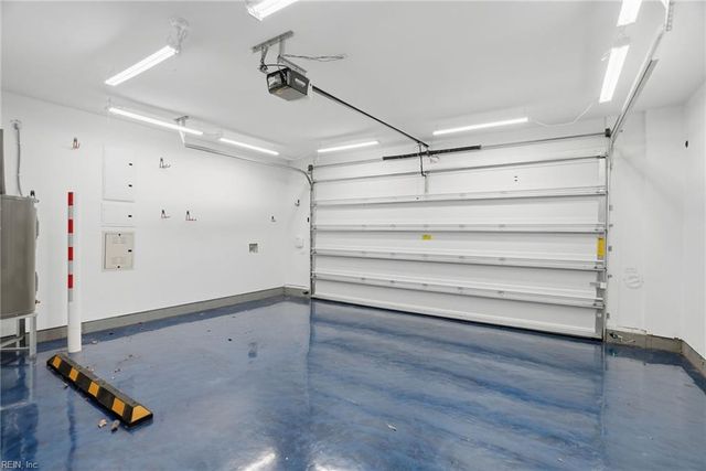 1768 Perla DR, Virginia Beach, VA 23456