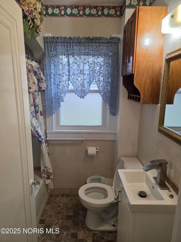 545 Milton Street, Toledo, OH 43605