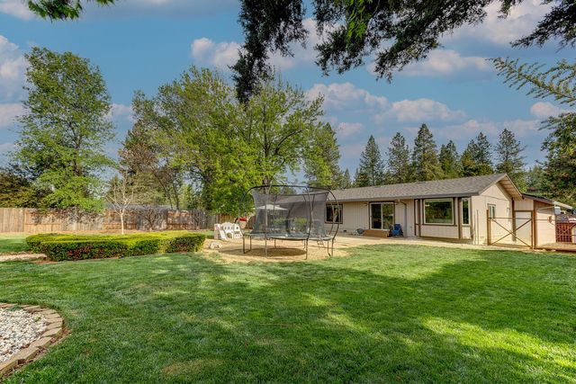3112 Serano Ct, Camino, CA 95709