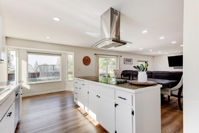 3112 Serano Ct, Camino, CA 95709