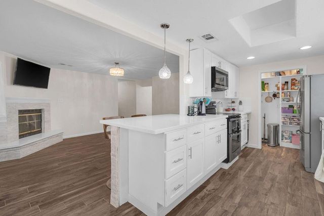 1624 Texas Avenue, League City, TX 77573