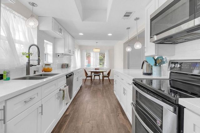 1624 Texas Avenue, League City, TX 77573