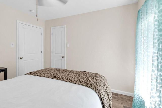 1624 Texas Avenue, League City, TX 77573
