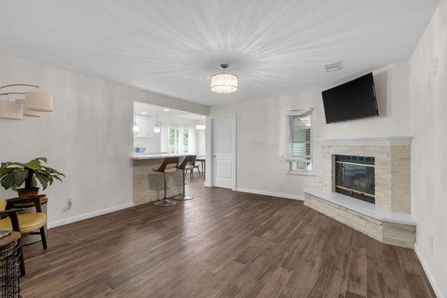 1624 Texas Avenue, League City, TX 77573