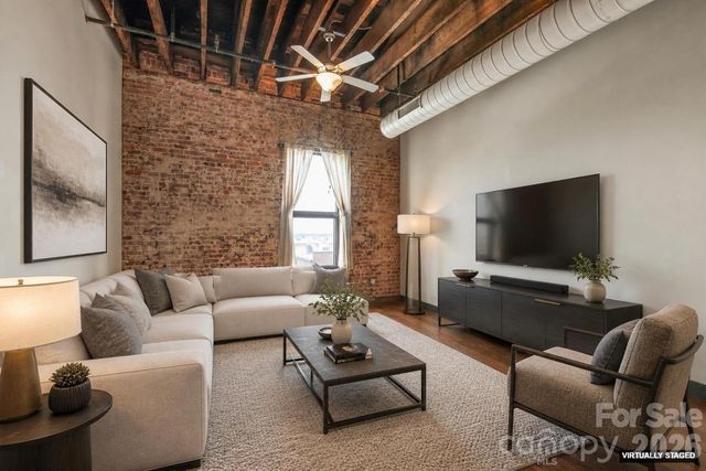 100 W Main Avenue 402, Gastonia, NC 28052