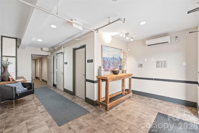 100 W Main Avenue 402, Gastonia, NC 28052