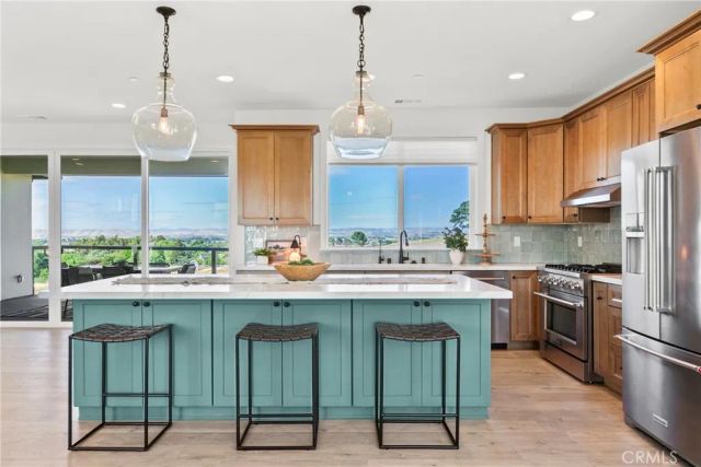 1232 Kapareil, Paso Robles, CA 93446