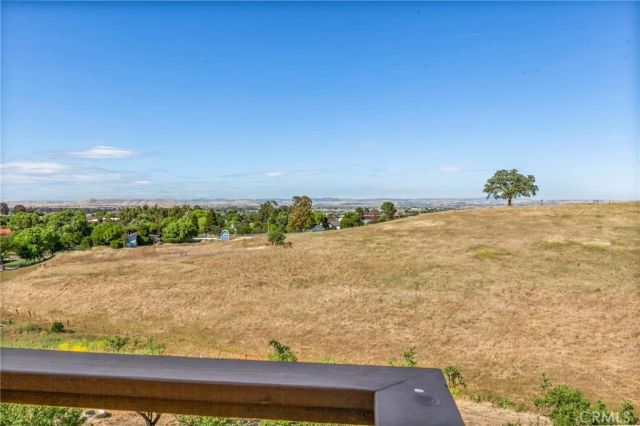 1232 Kapareil, Paso Robles, CA 93446