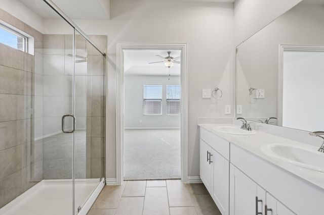 812 Wisteria Lane, Lavon, TX 75166