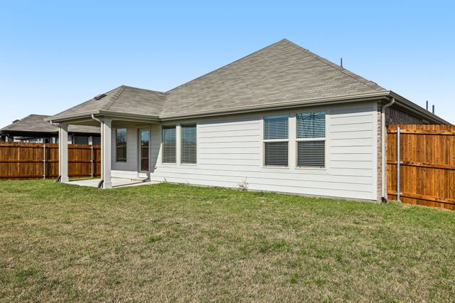 812 Wisteria Lane, Lavon, TX 75166