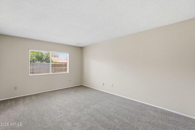 3945 W BARBARA Avenue, Phoenix, AZ 85051