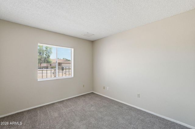 3945 W BARBARA Avenue, Phoenix, AZ 85051