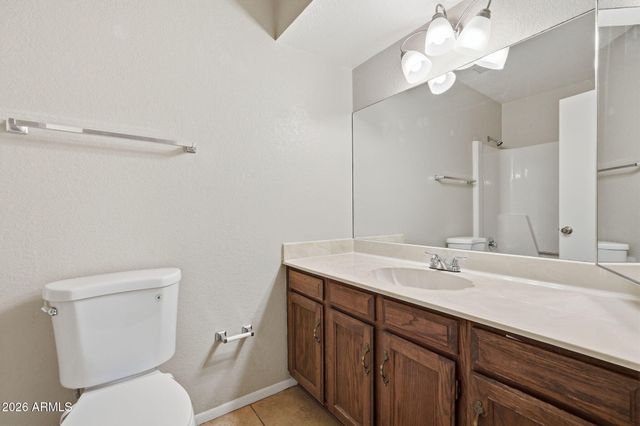3945 W BARBARA Avenue, Phoenix, AZ 85051