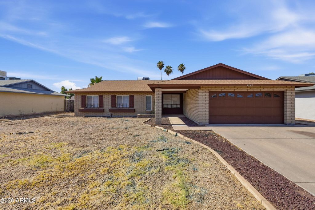 3945 W BARBARA Avenue, Phoenix, AZ 85051