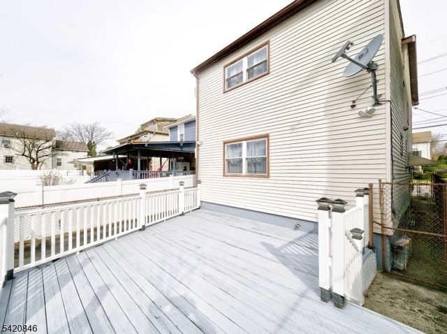 32 Montgomery St, Bloomfield Twp., NJ 07003