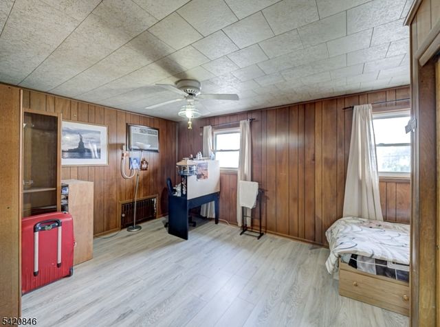 32 Montgomery St, Bloomfield Twp., NJ 07003