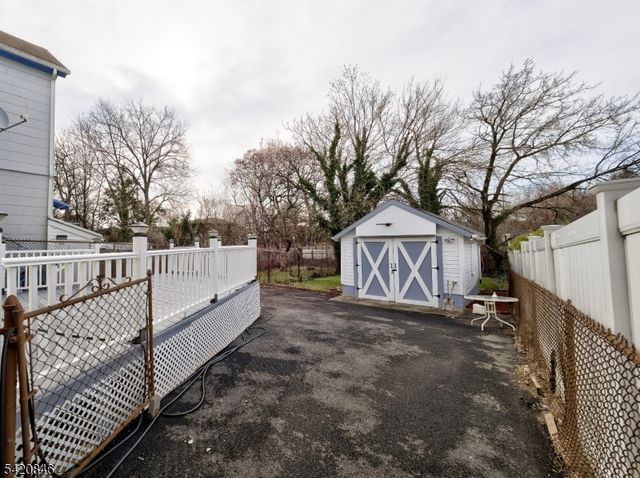 32 Montgomery St, Bloomfield Twp., NJ 07003