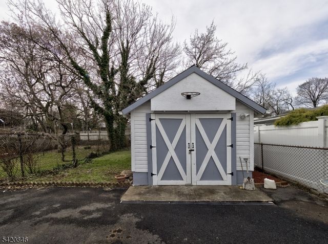 32 Montgomery St, Bloomfield Twp., NJ 07003