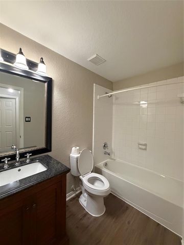 58 Shimmer Pond Pl, Conroe, TX 77385