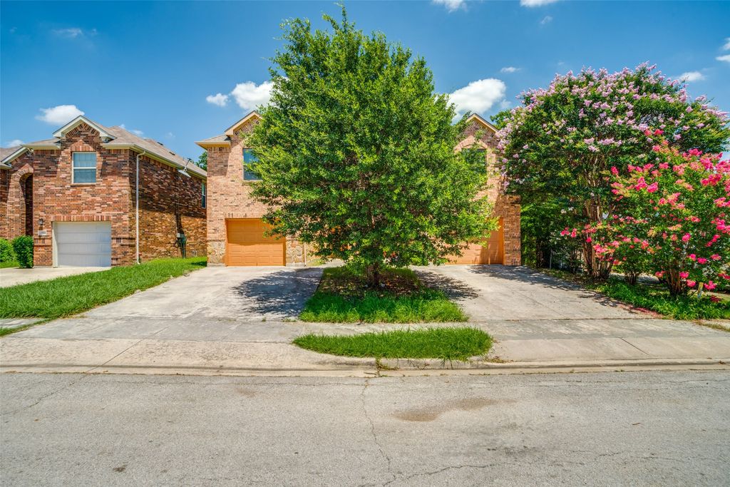 430 Woodgrove Drive, Little Elm, TX 75068