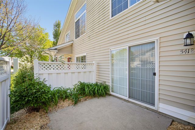 5418 Longview Court 2, Johnston, IA 50131