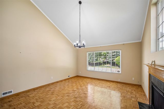 5418 Longview Court 2, Johnston, IA 50131