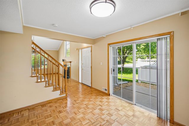 5418 Longview Court 2, Johnston, IA 50131