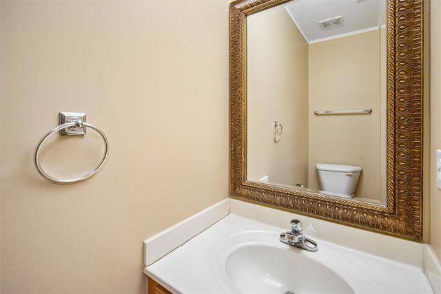 5418 Longview Court 2, Johnston, IA 50131