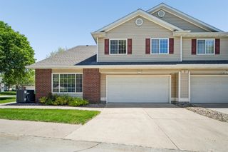 5418 Longview Court 2, Johnston, IA 50131