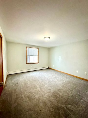 61 Tracey St 2, Peabody, MA 01961