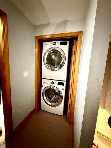 61 Tracey St 2, Peabody, MA 01961